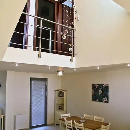 Sea View Beachfront Maria וילה *
